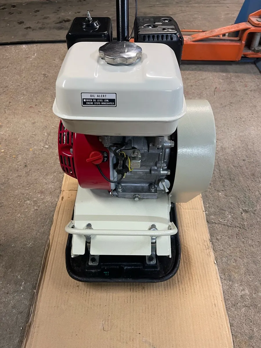 Brand New Honda Forward/Rwverse Wacker Plate - Image 4