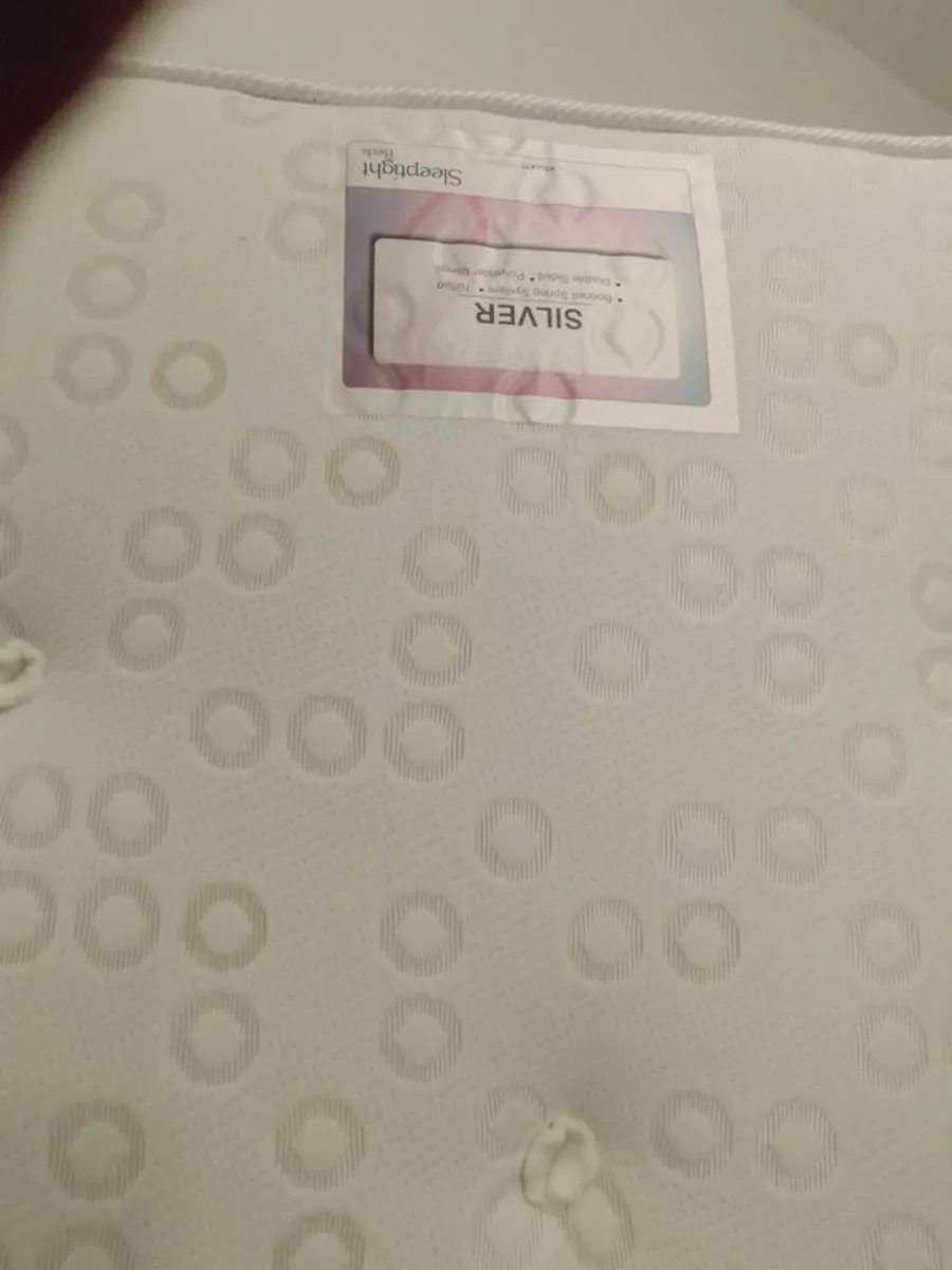 Mattress from Sleeptight beds immaculate condition - Image 2