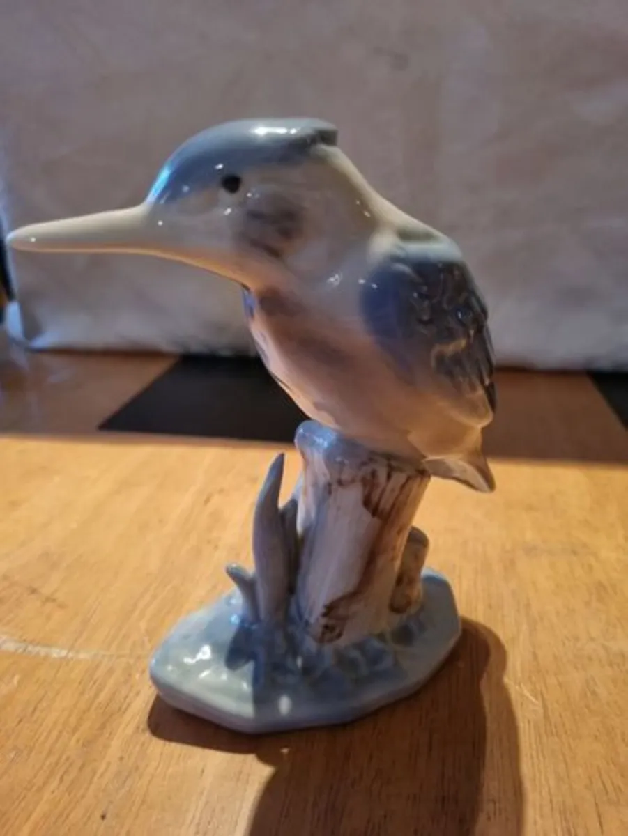 Vintage Porcelain Bird Figurine - Image 2