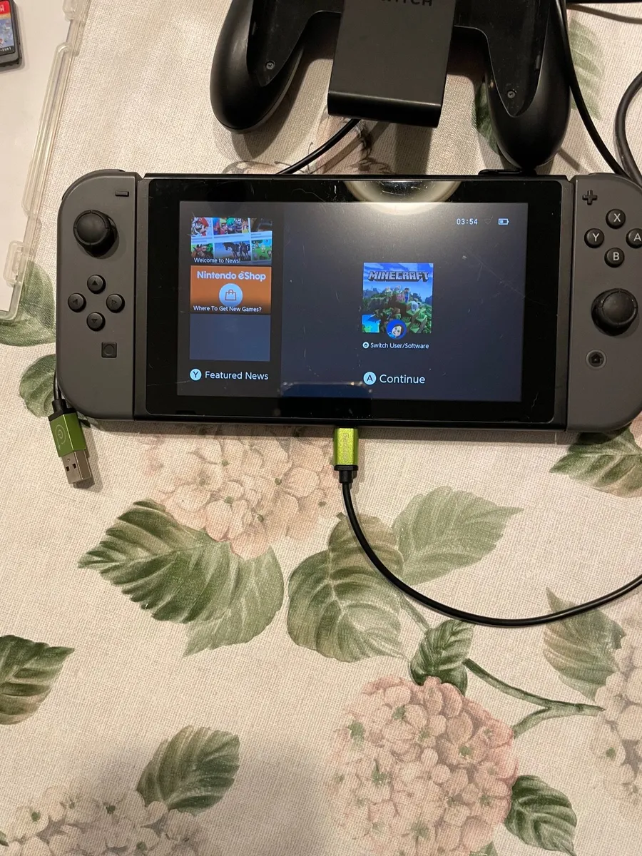 Nintendo Switch - Image 4