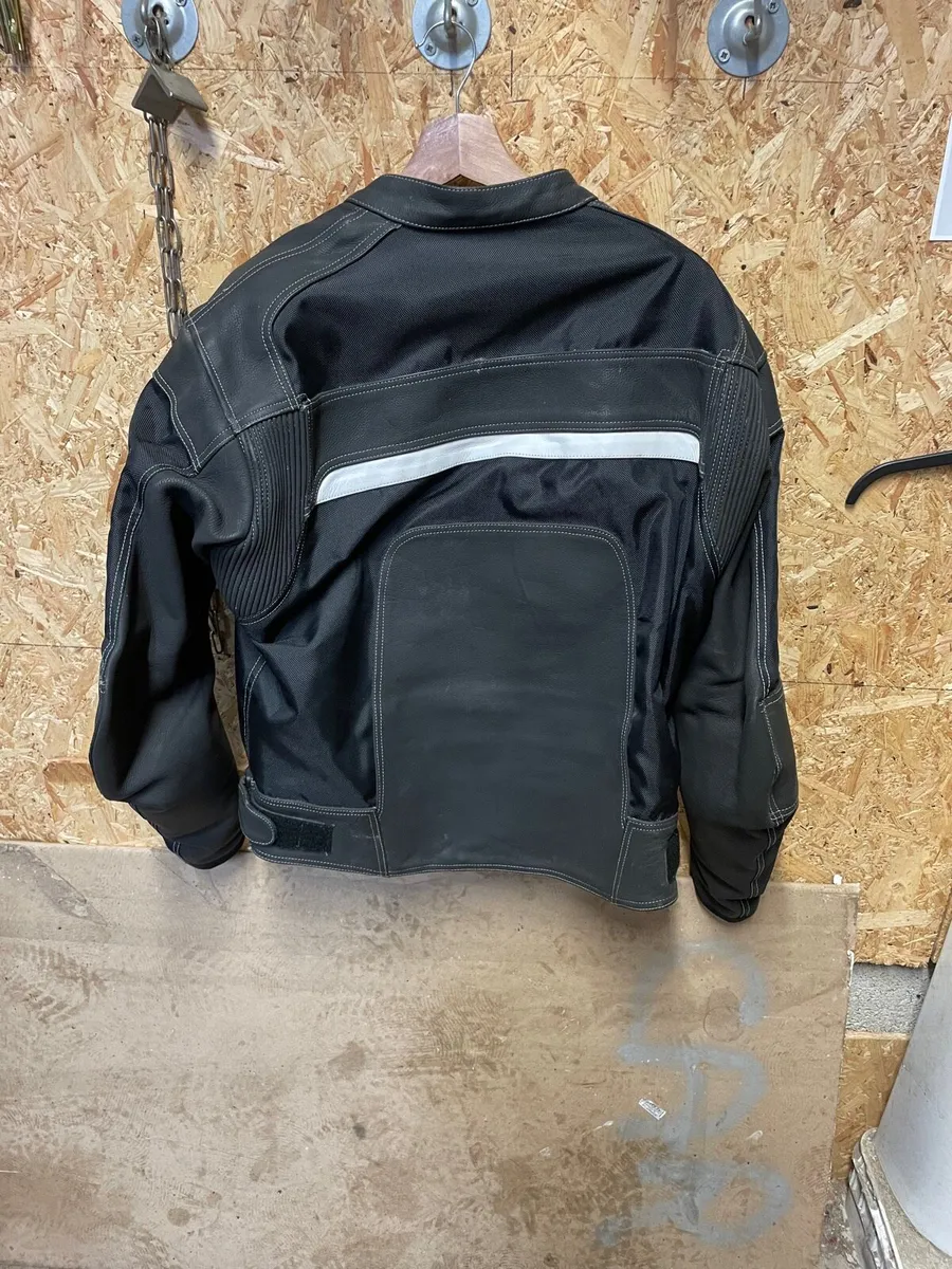 Motorcycle clothing - Image 2