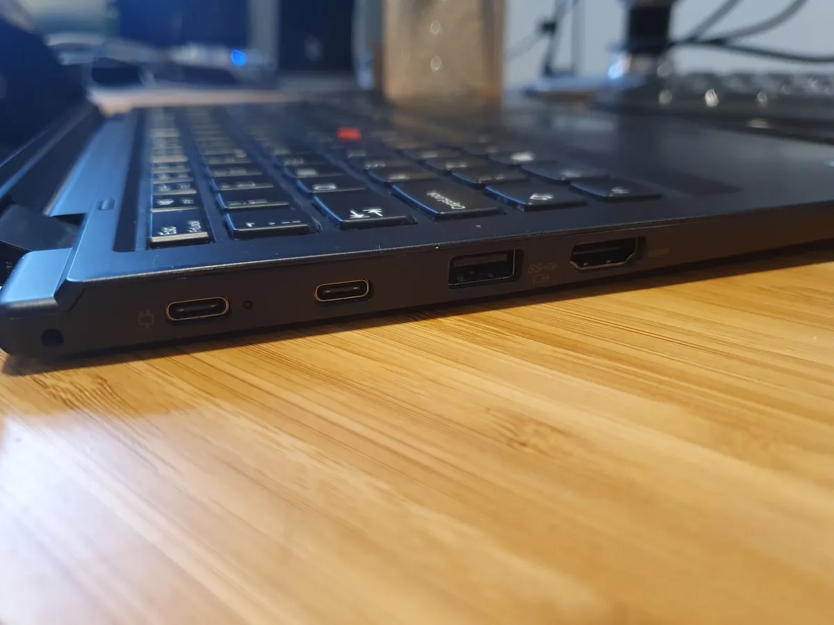 LAPTOP/TABLET Lenovo Yoga - Image 4