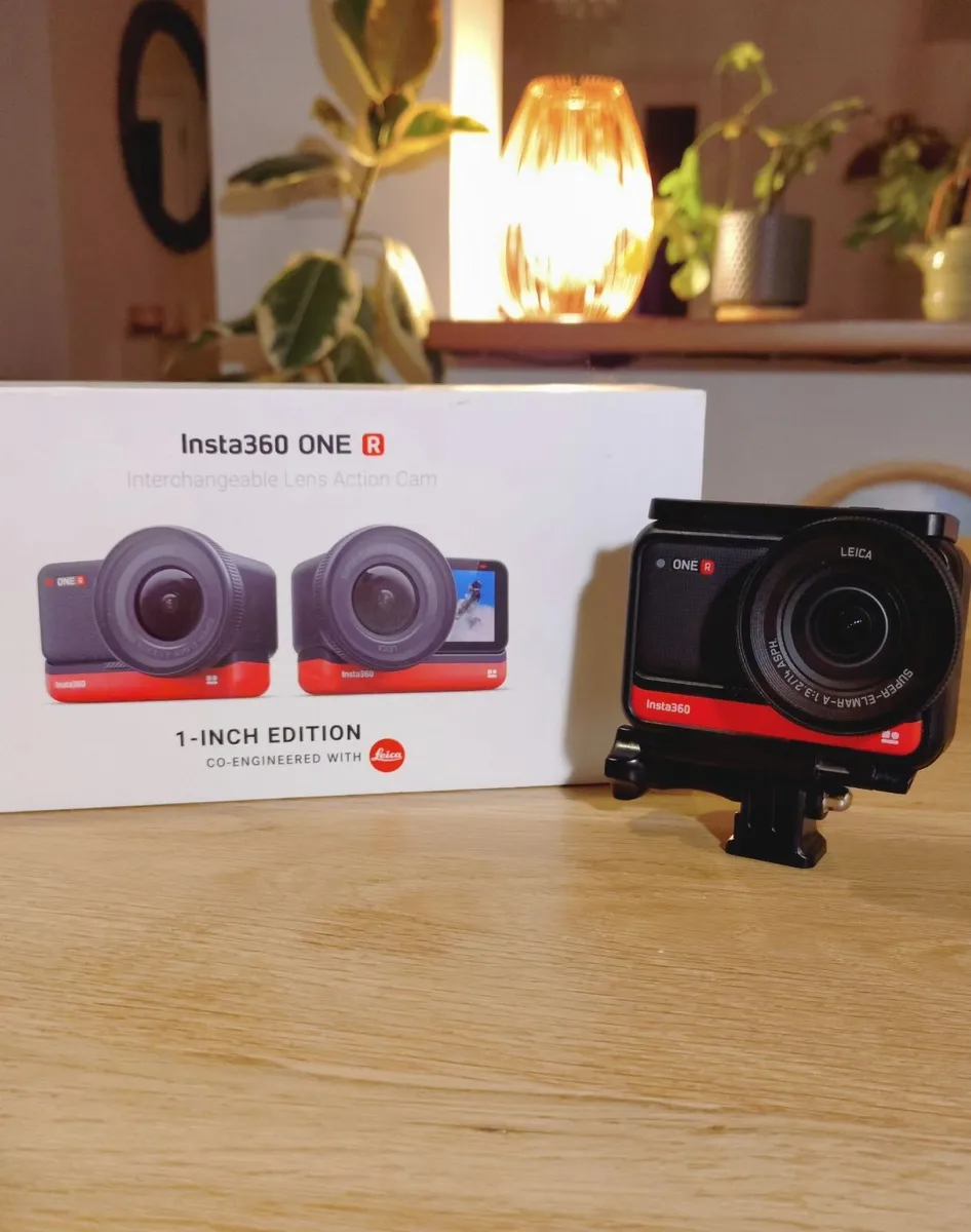 Insta360 ONE R 1-Inch Leica Lens Action Camera - Image 1