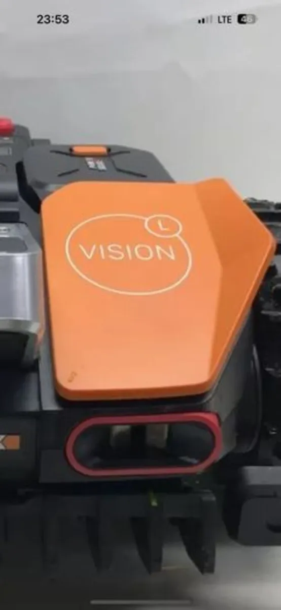 Worx Landroid Vision L1300 WR213E Robot Lawnmower - Image 3
