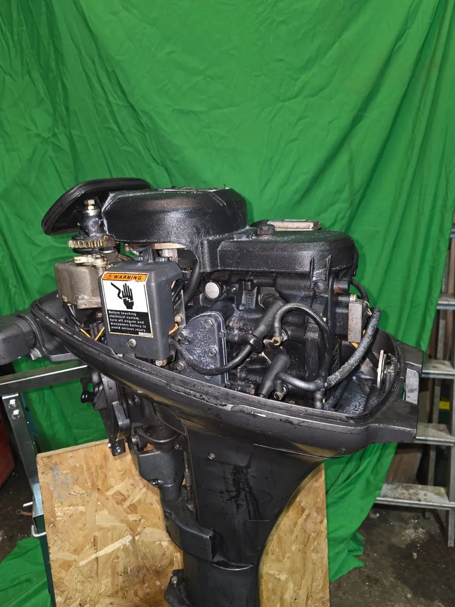 9.9 Outboard motor - Image 3