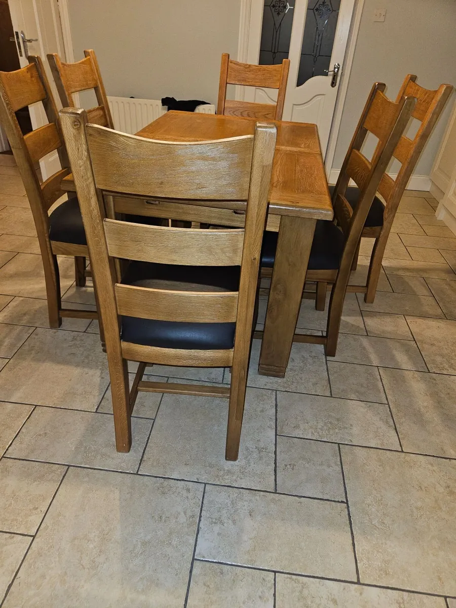 Kitchen table - Image 2