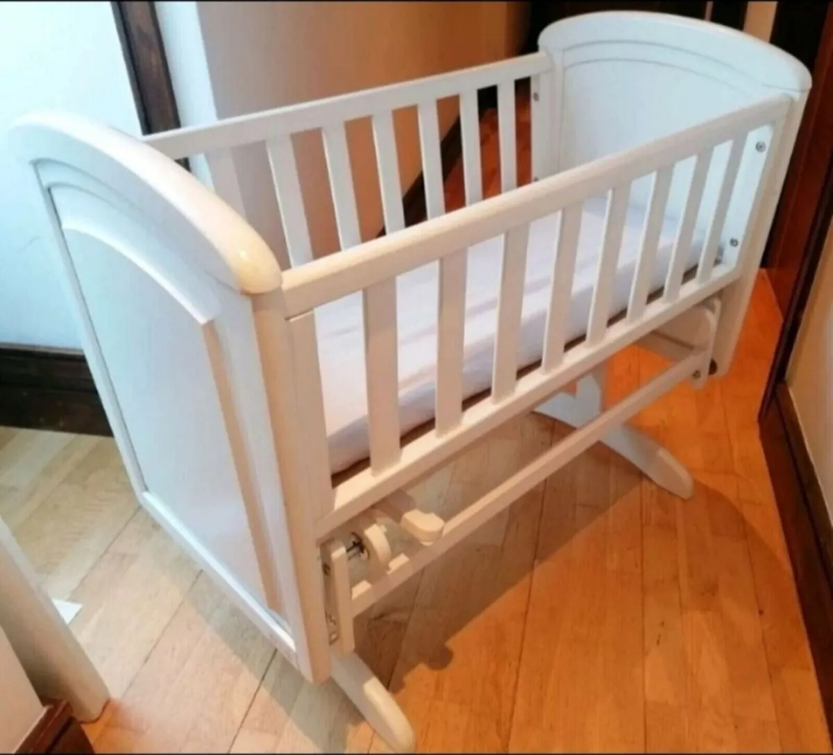 Baby Rocking Crib