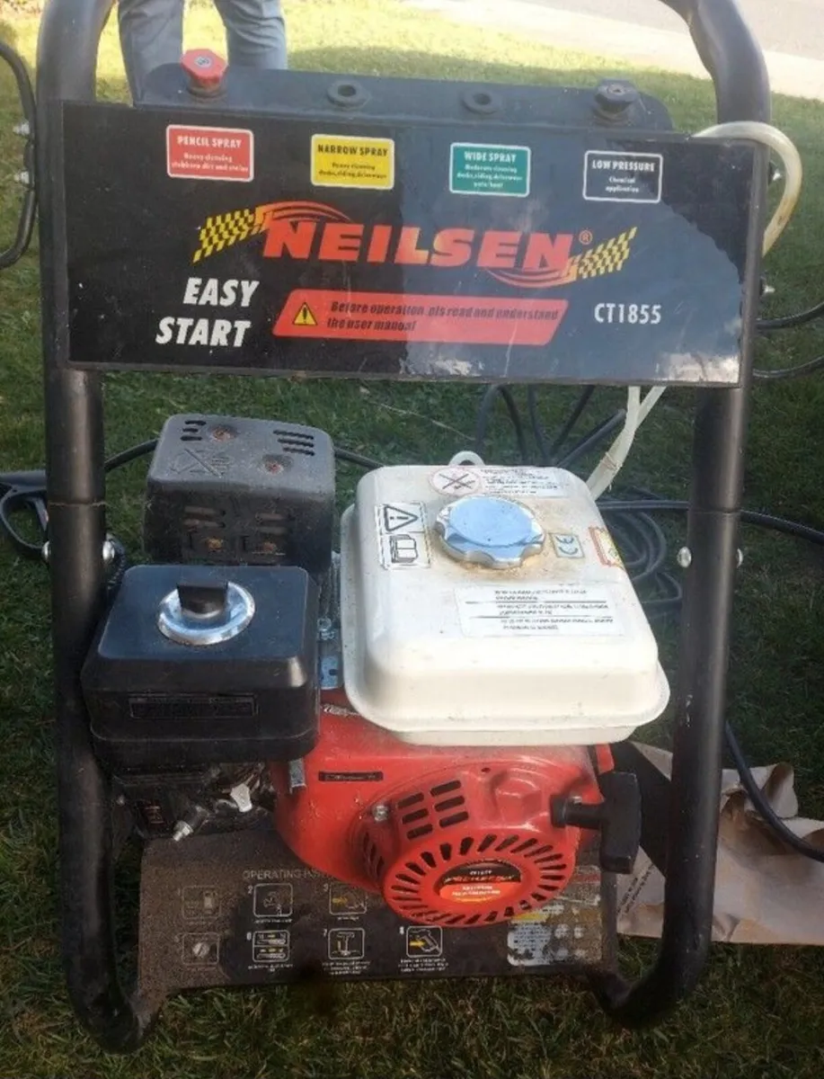 Neilsen CT1855 UP-150 petrol pressure washer - Image 1