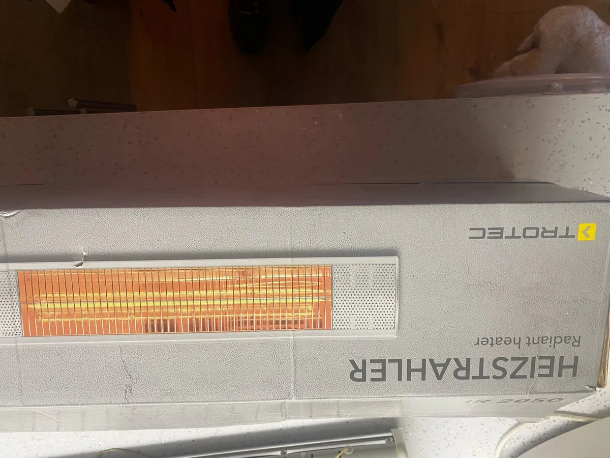 3 Wall mounted heaters - Image 4