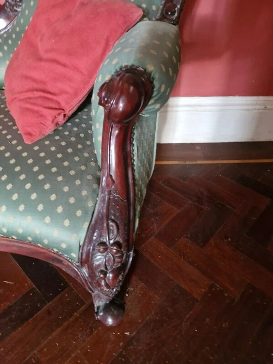 Chaise Lounge Antique - Image 3