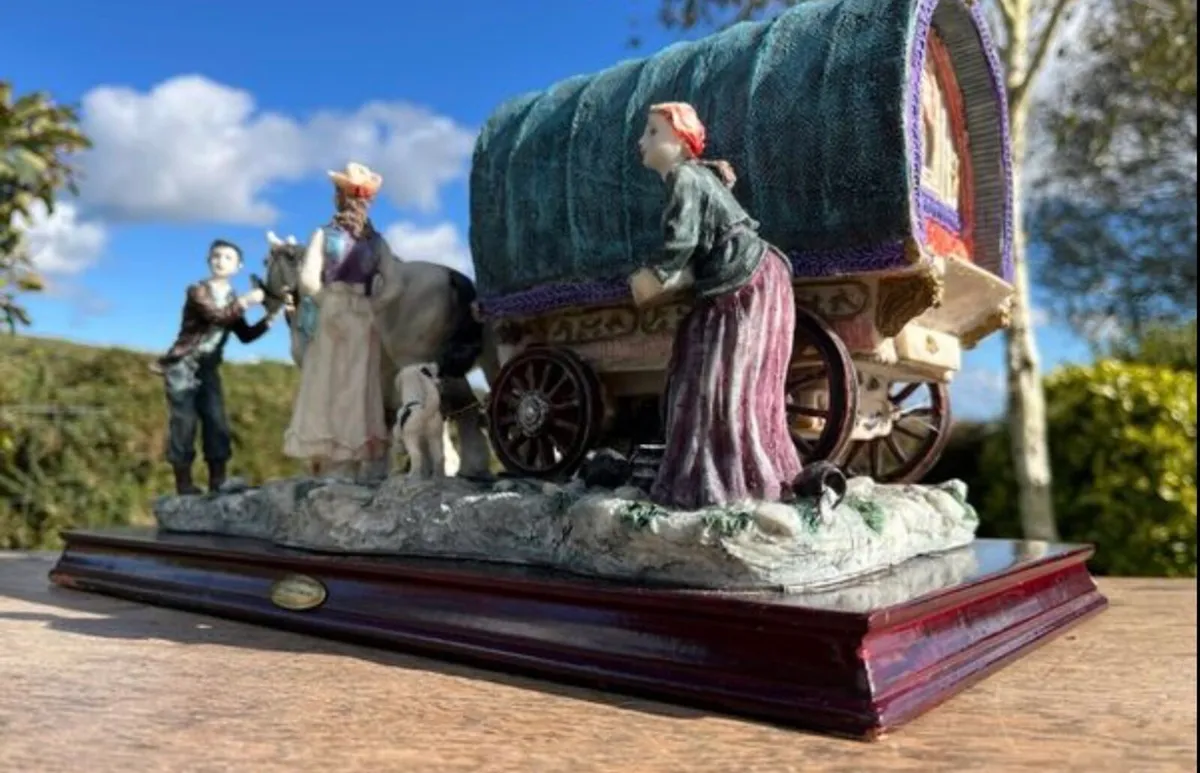 Large Juliana Gypsy Caravan Sculpture Now €40 - Image 1