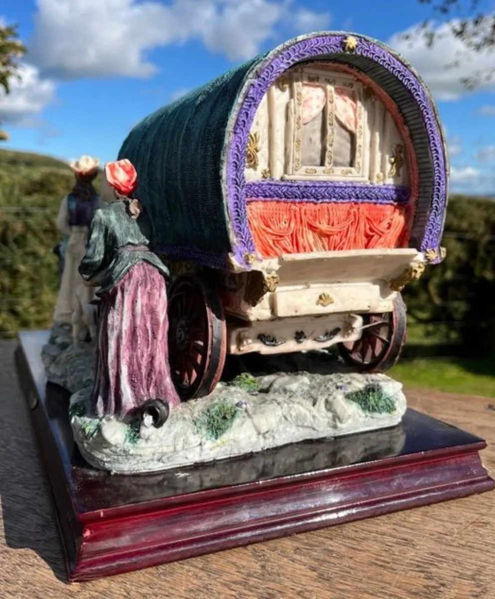 Large Juliana Gypsy Caravan Sculpture Now €40 - Image 4