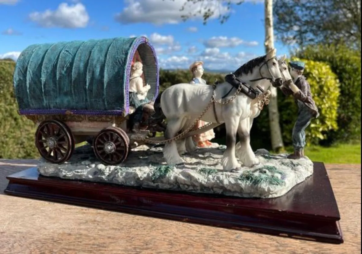 Large Juliana Gypsy Caravan Sculpture Now €40 - Image 2