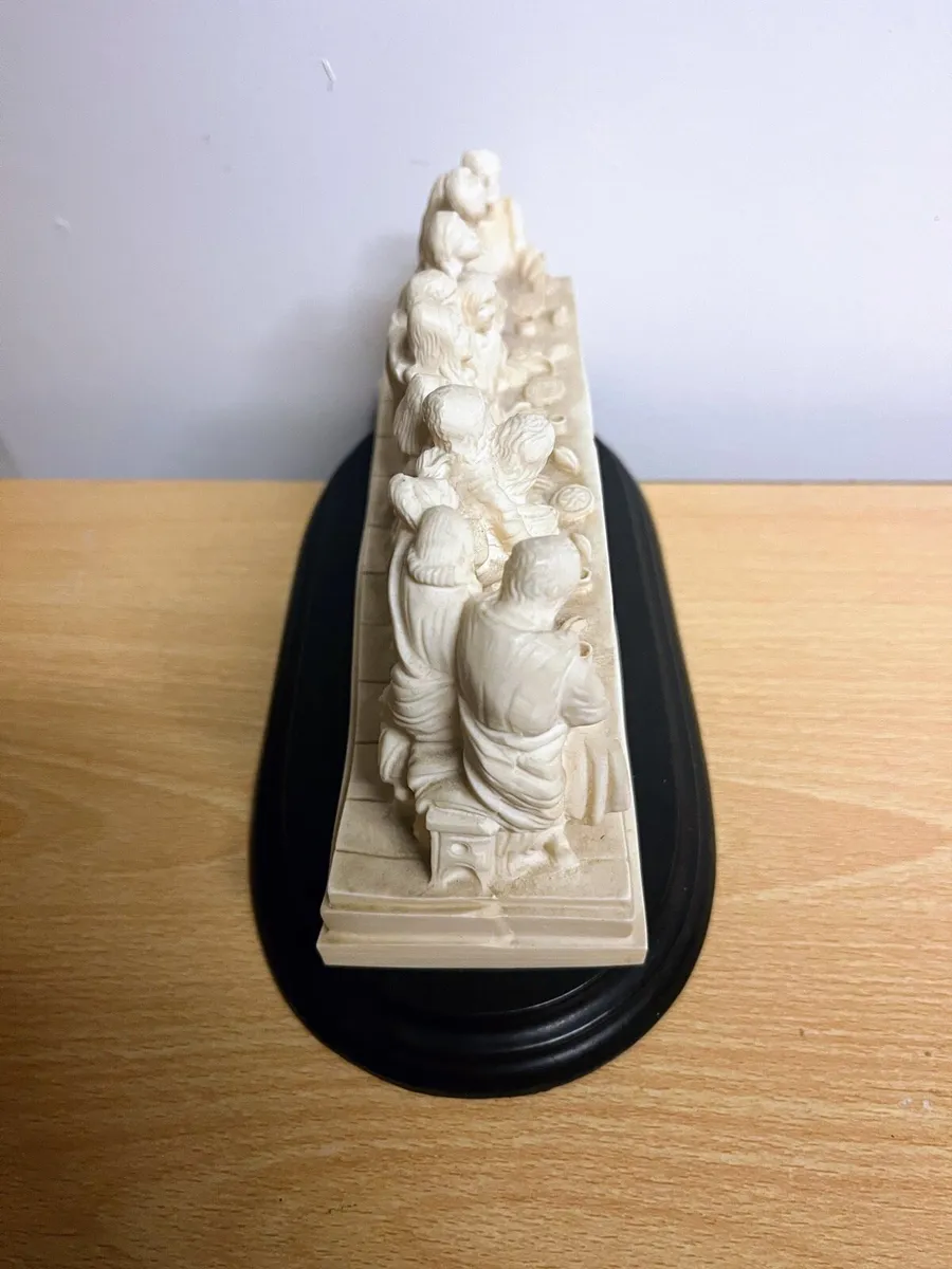 Vintage Last Super Sculpture - Image 3