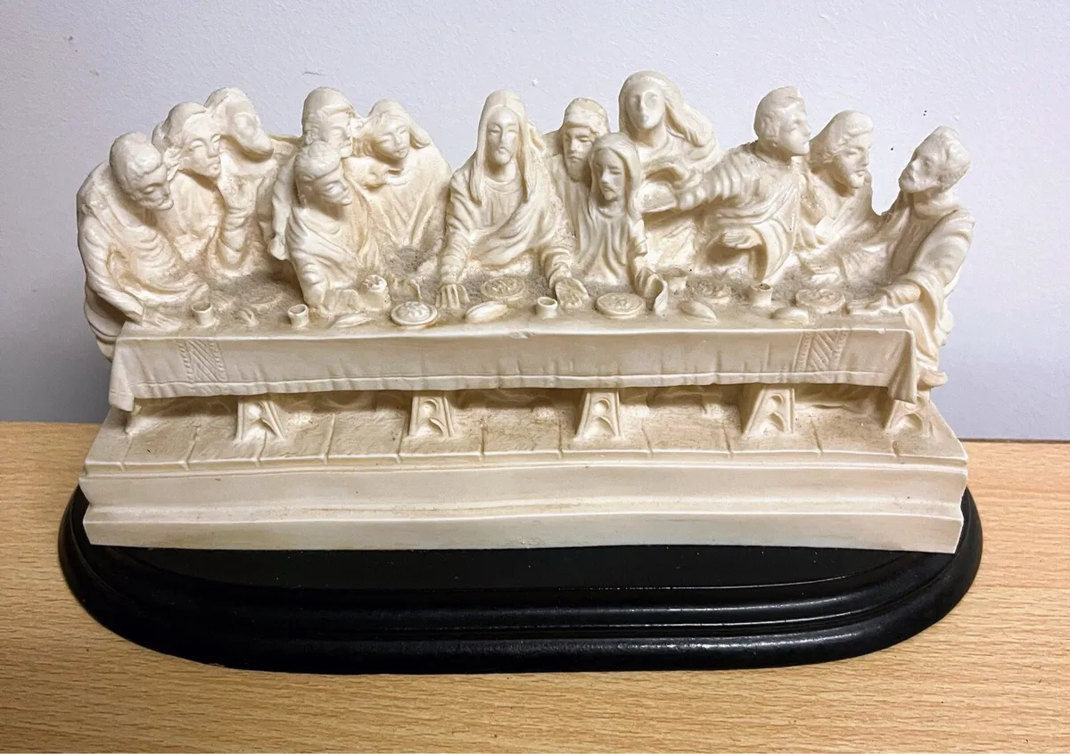 Vintage Last Super Sculpture - Image 1