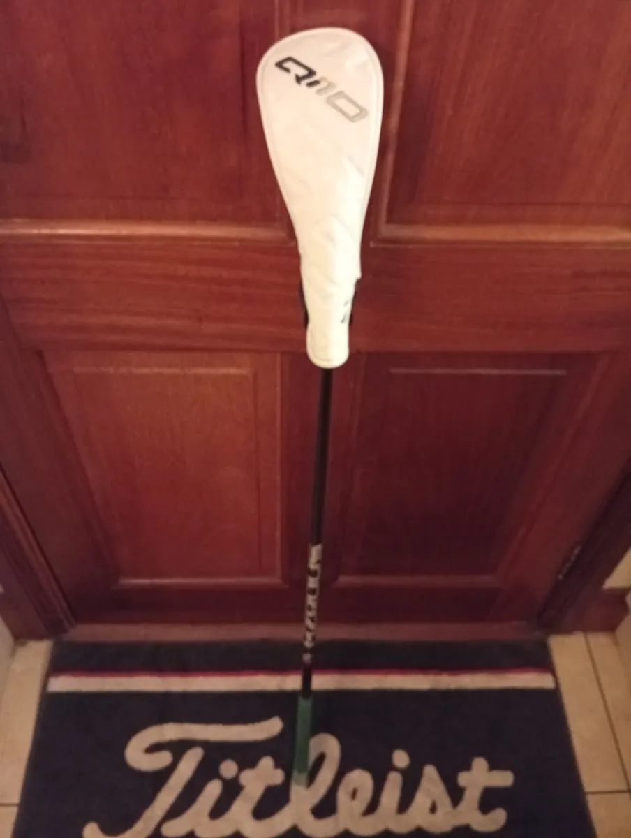 TaylorMade Qi 10 3 19 Degree Rescue Stiff As New - Image 1
