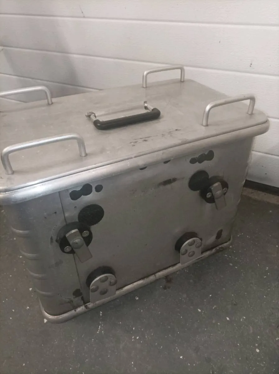 Luggage/pannier - Image 3