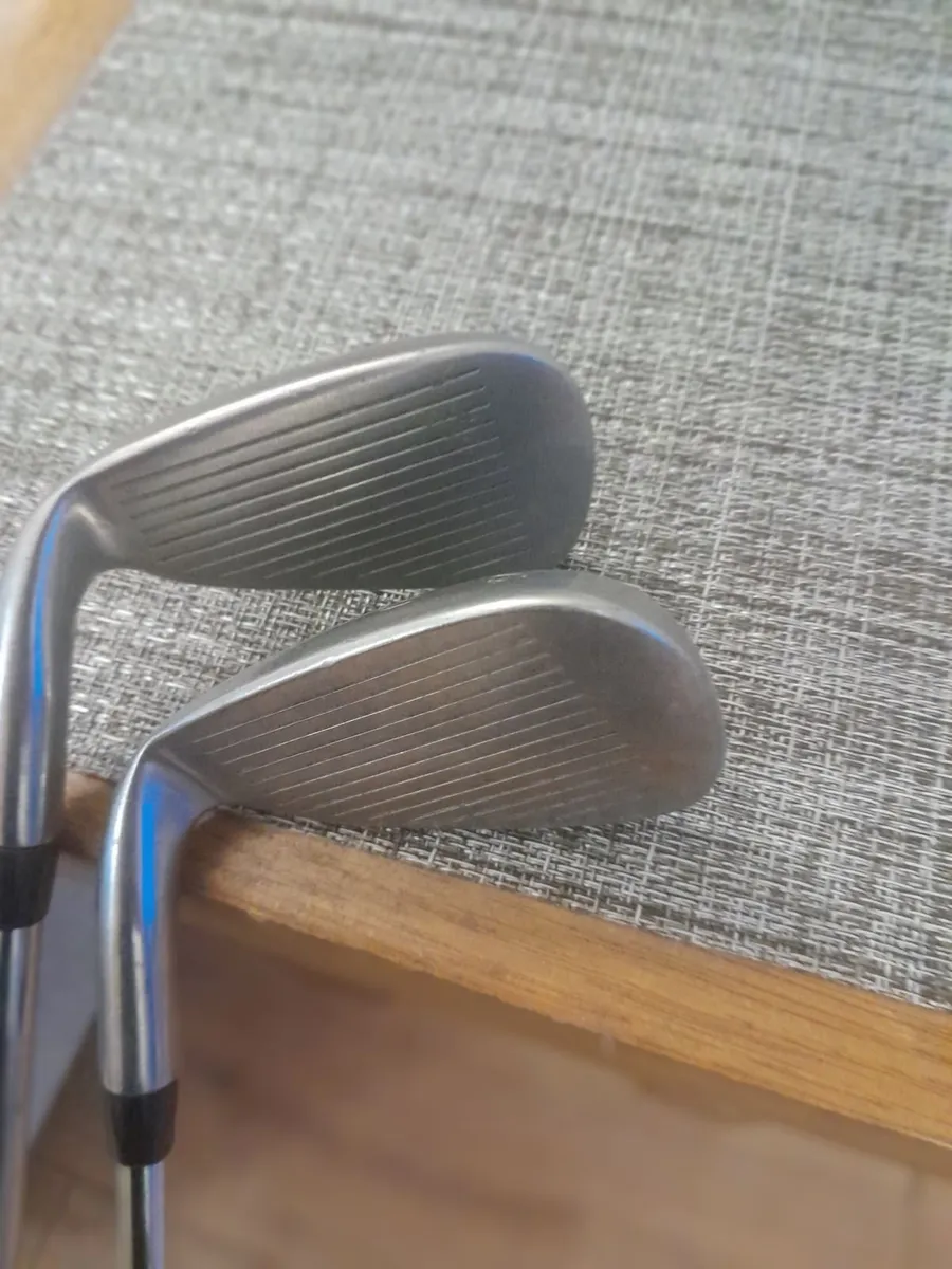 2 Taylormade irons 7+9 irons - Image 2