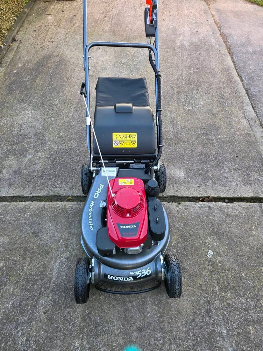 Honda Pro Mower - Image 1