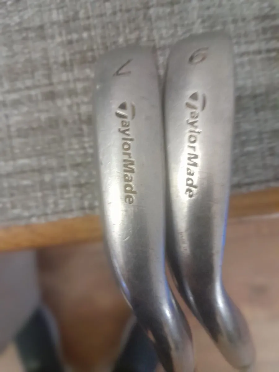2 Taylormade irons 7+9 irons - Image 1