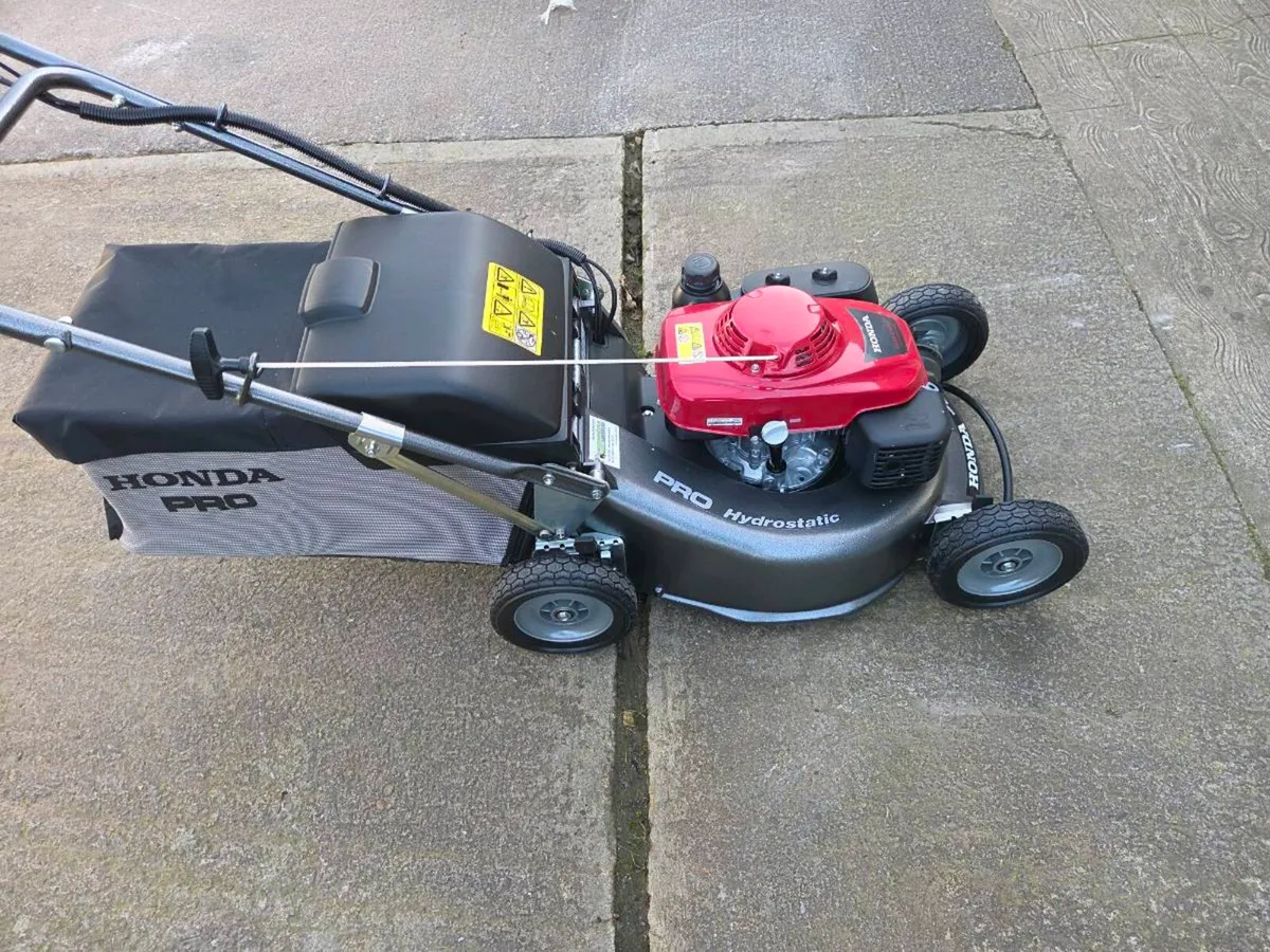 Honda Pro Mower - Image 3