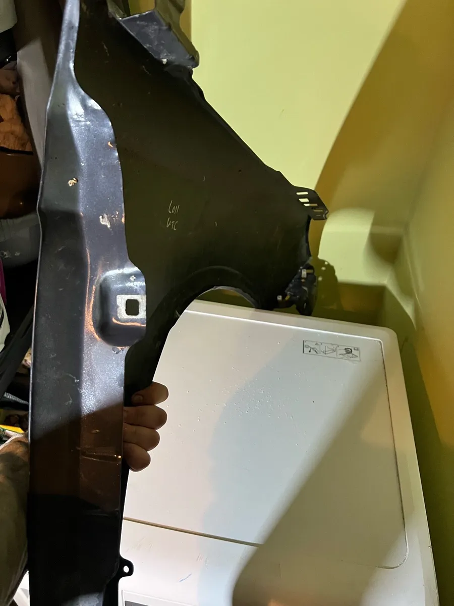 Front passenger side wing - Ford Focus - Image 3
