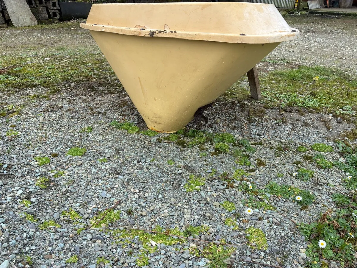 Vicon Spreader Hopper - Image 2