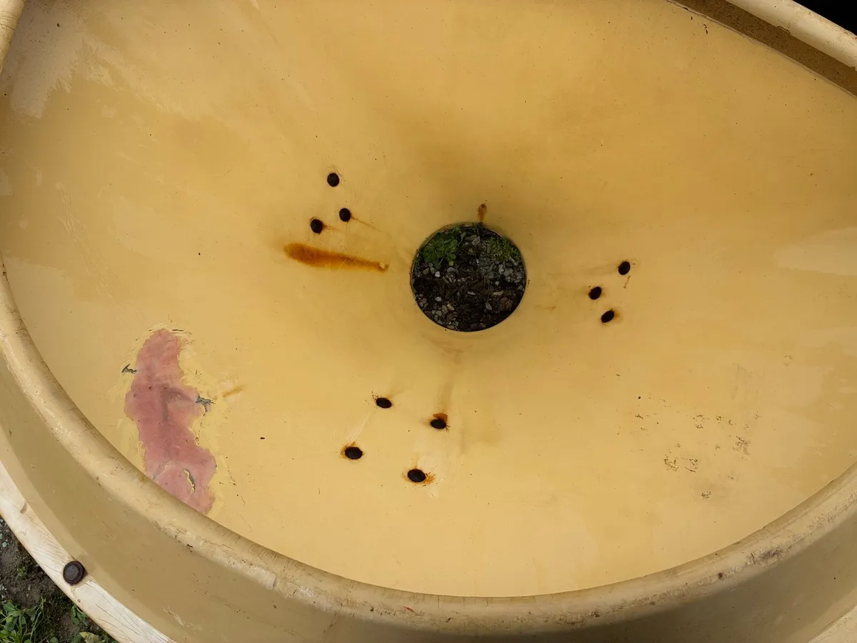 Vicon Spreader Hopper - Image 4