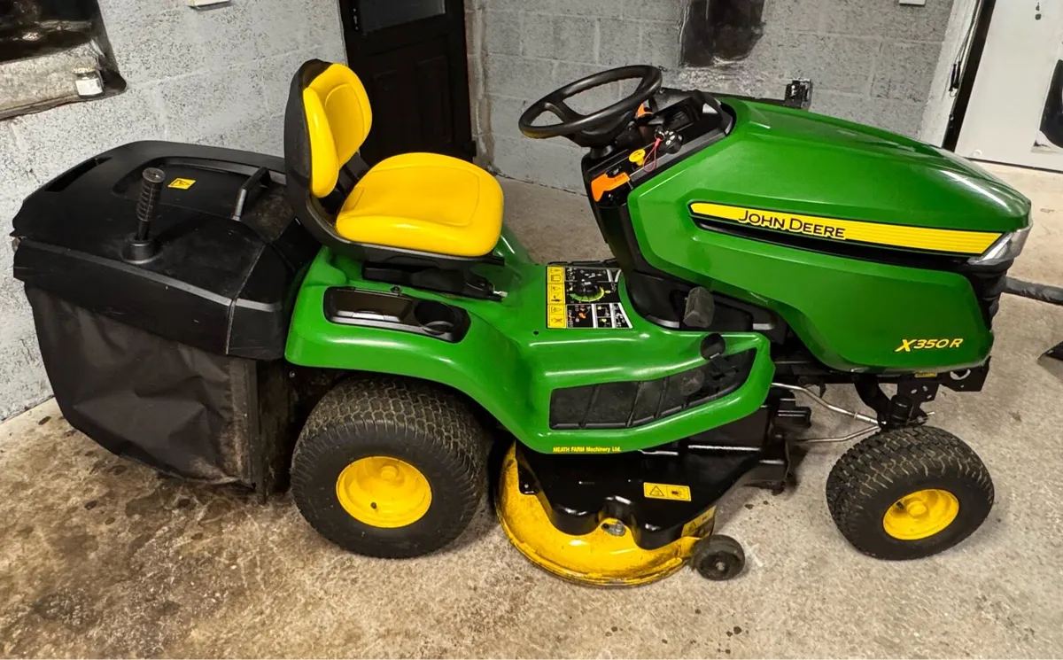 John Deere X350R Tractor Lawnmower “Only 160 Hours - Image 1