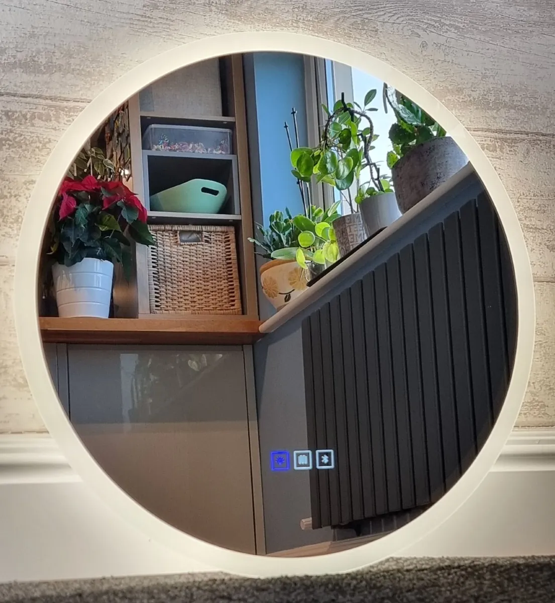 LED Bathroom Mirror Defogger Bluetooth Round 60cm - Image 4