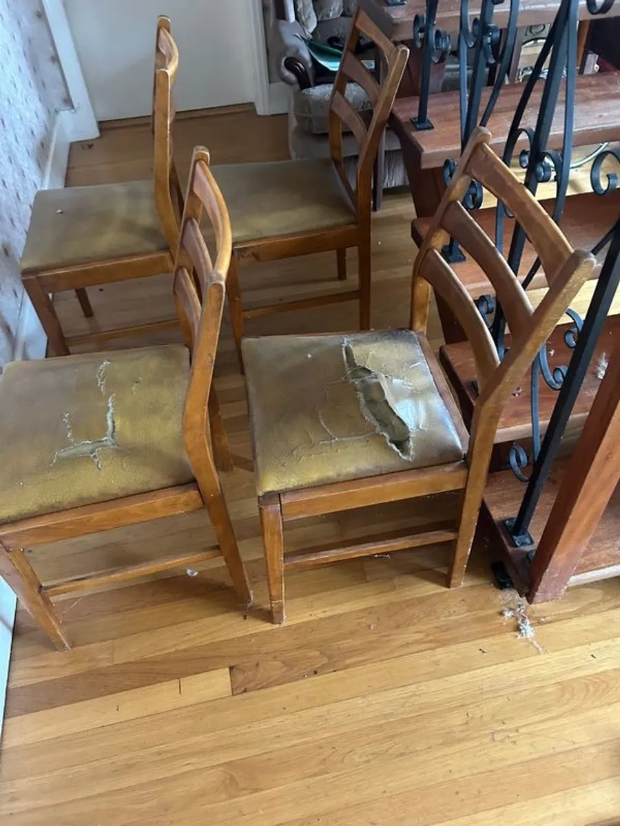 Mid Century modern oak chairs - Image 4