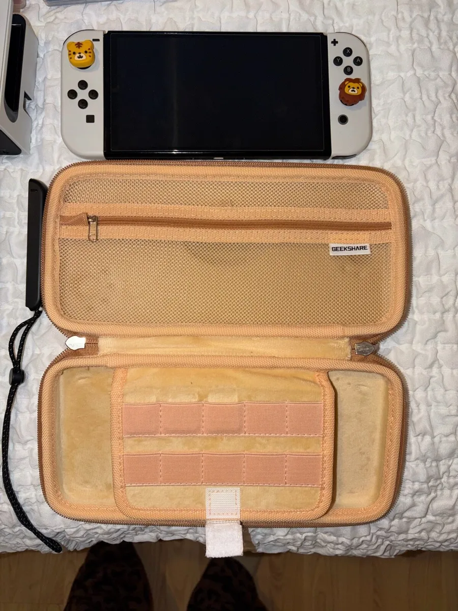 Nintendo switch oled bundle - Image 2