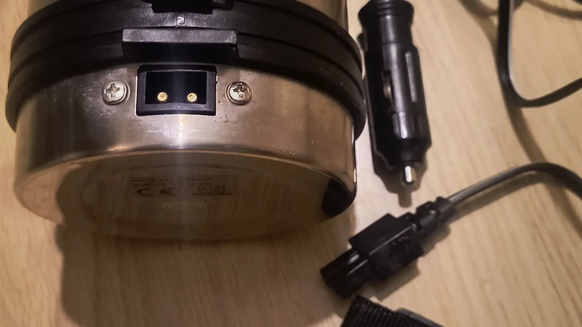 Thermos with electric heating 12v car. New - Image 1