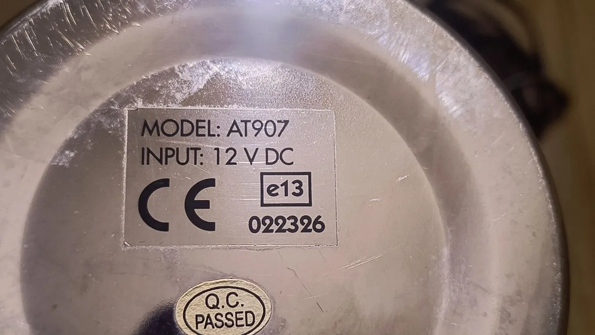 Thermos with electric heating 12v car. New - Image 4