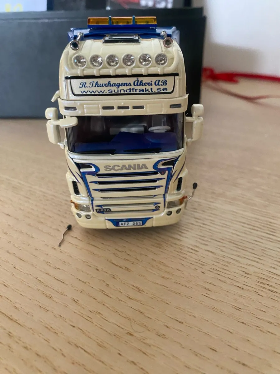 1.50 scale trucks - Image 4