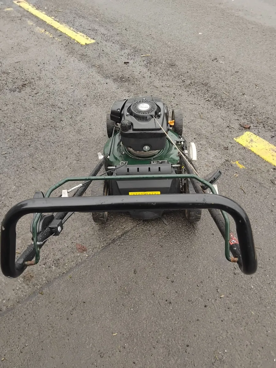 Push lawnmower mulcher running well - Image 2