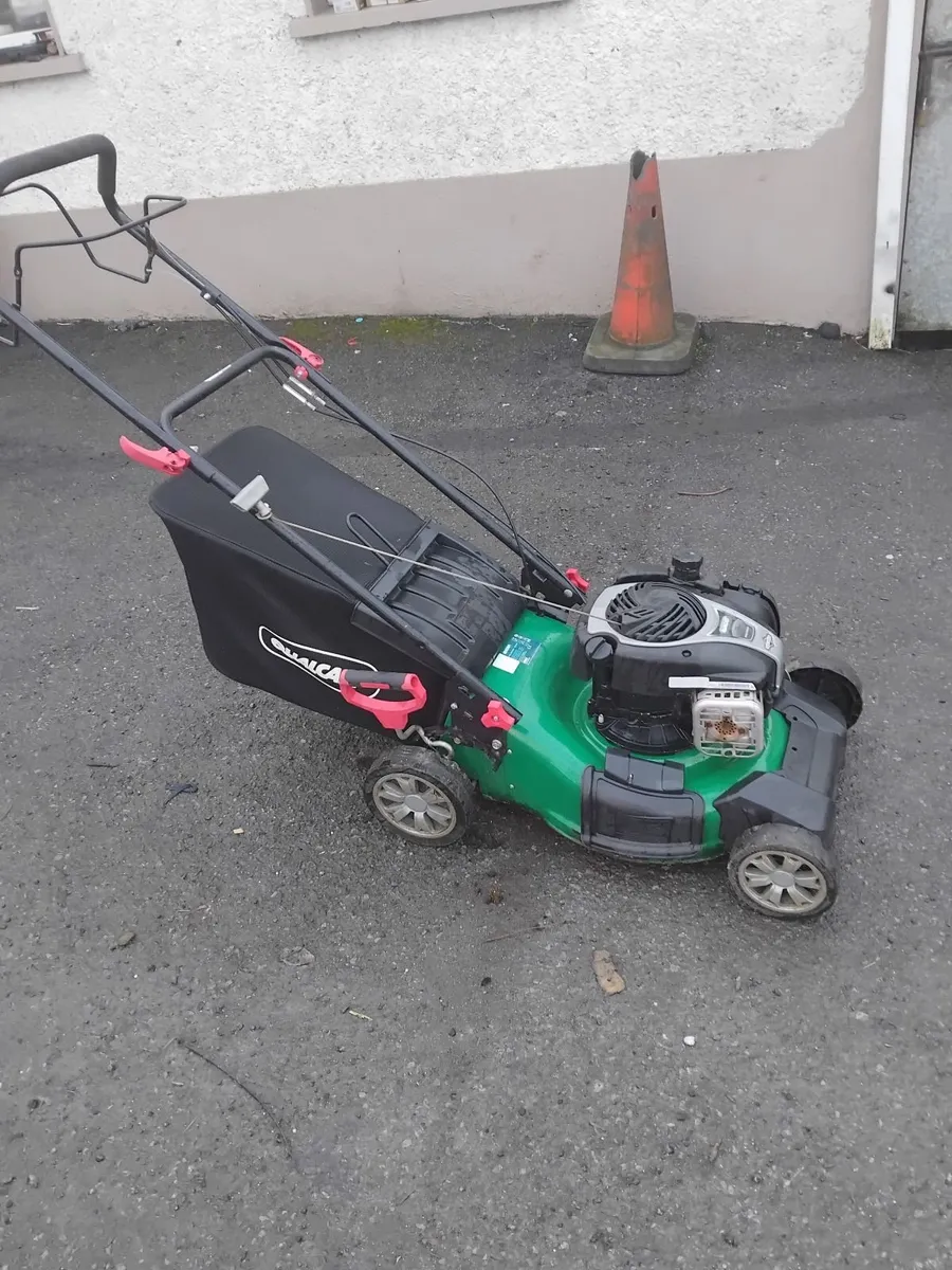 Self-drive lawnmower running 💯 priced - Image 1