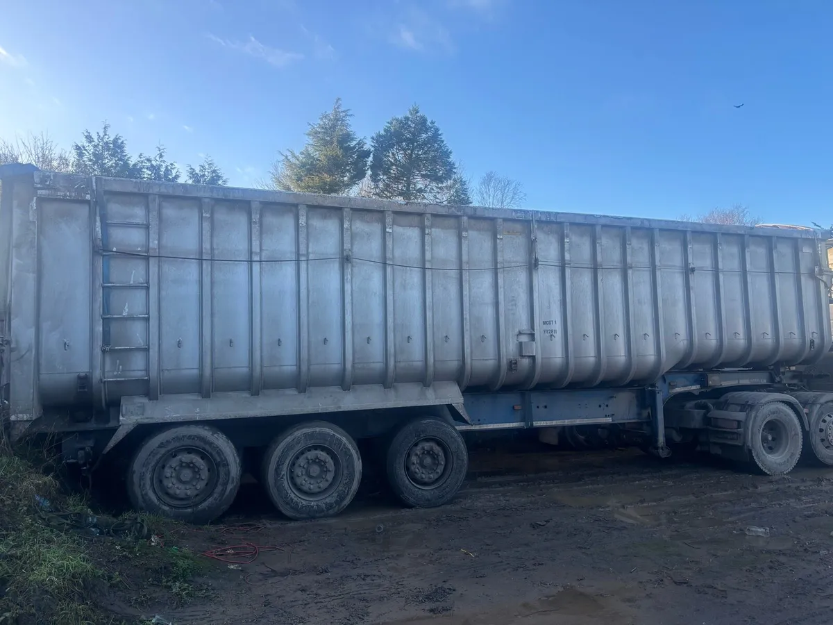 Tipping trailer - Image 3