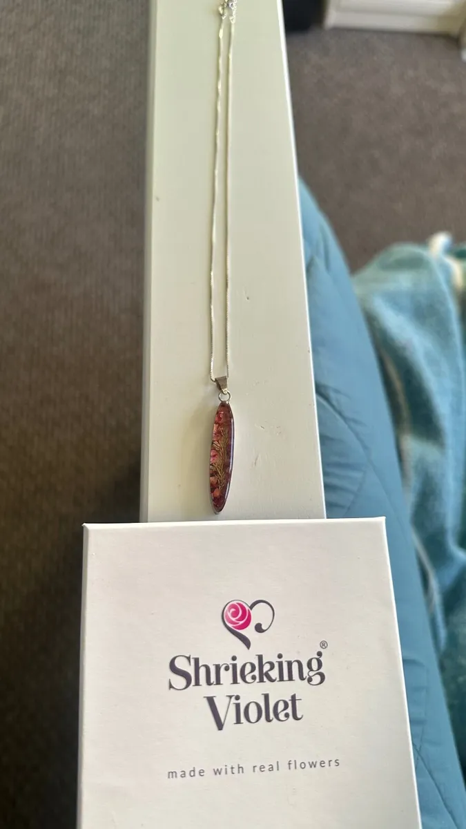 Womens necklace - Image 1