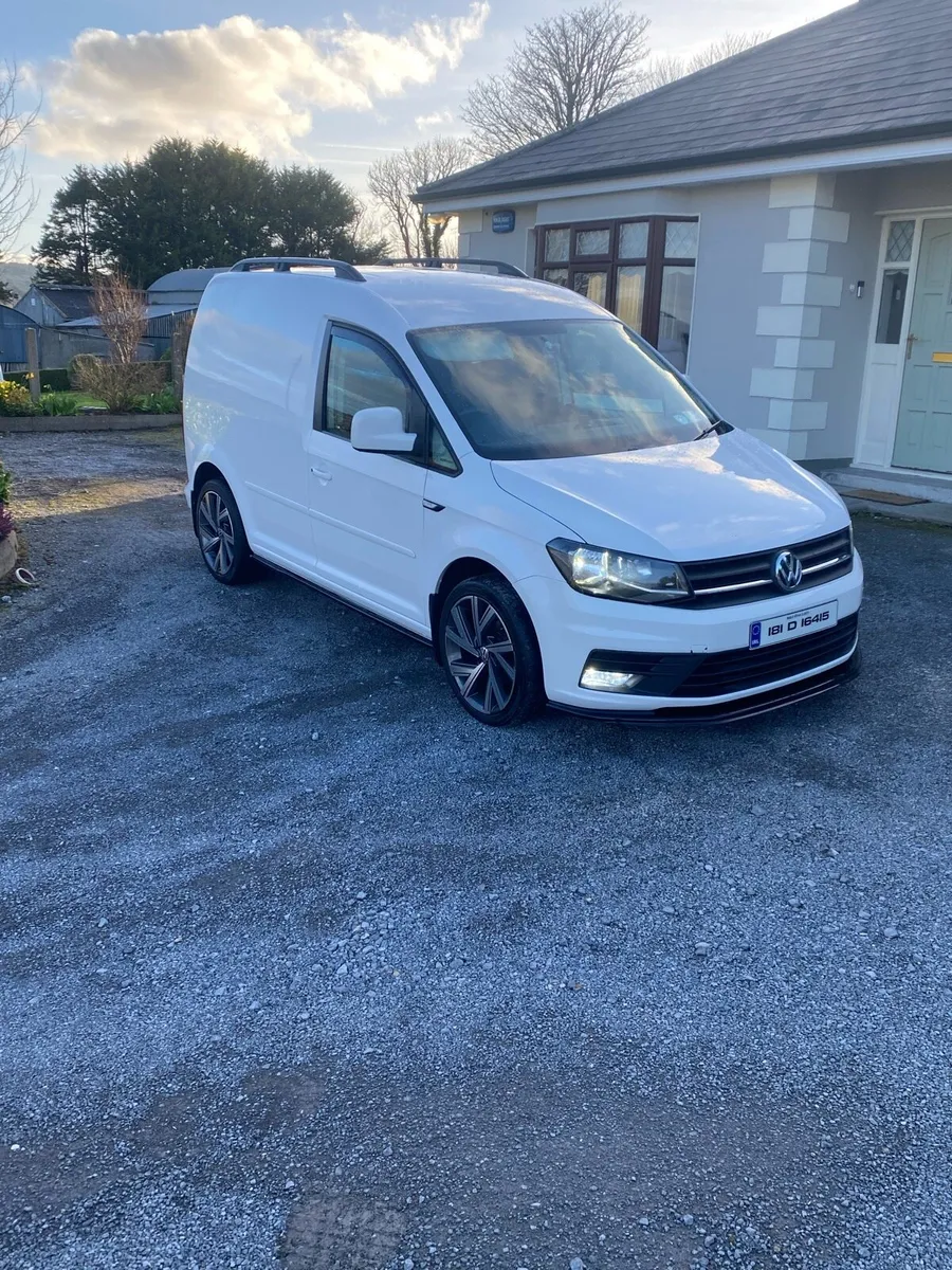 2018 Caddy - Image 4