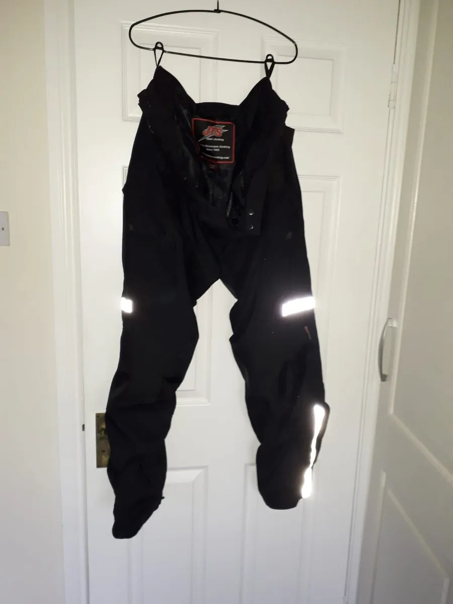 Motorcycle Protective Clothing - Image 1