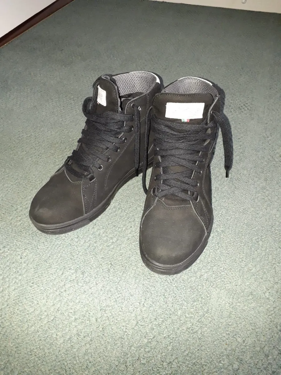 Motorcycle Protective Clothing - Image 2