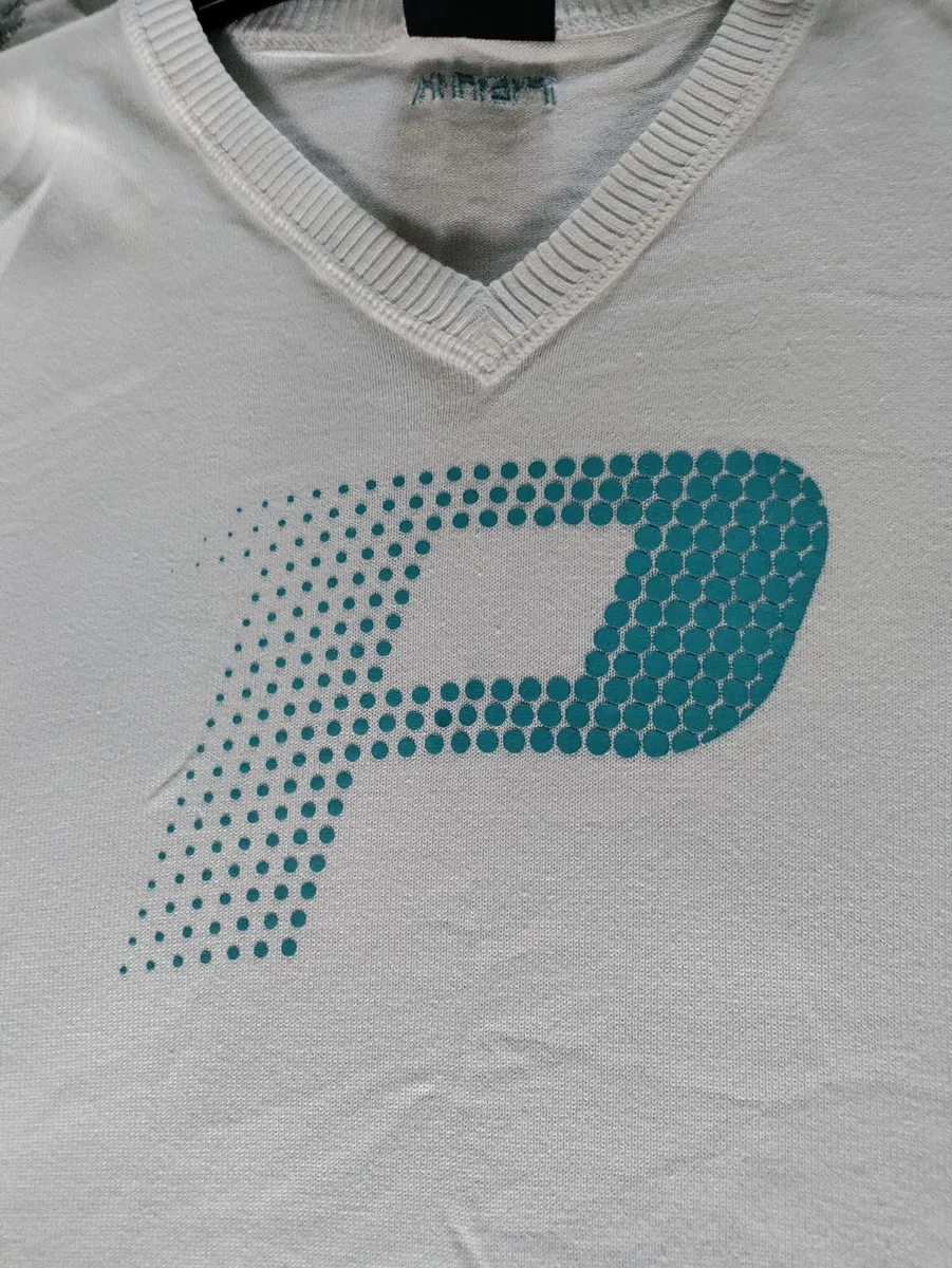 Peak Performance sweater XXL - Image 4