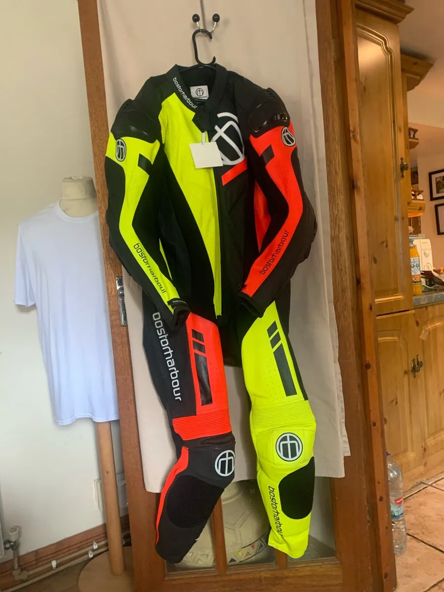 New  suits in open today  Wdnesdsy and fo the rest - Image 1