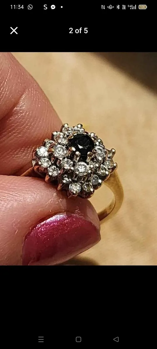 Beautiful 9ct Gold Sapphire Dress Ring - Image 3