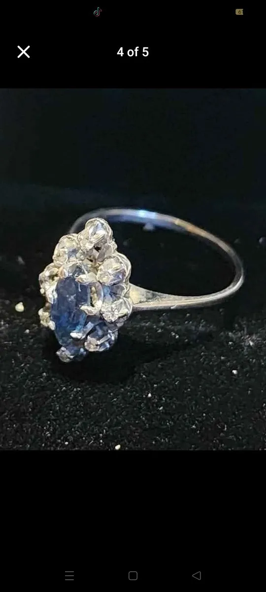 Beautiful Art Deco Sapphire and Diamond Ring - Image 2