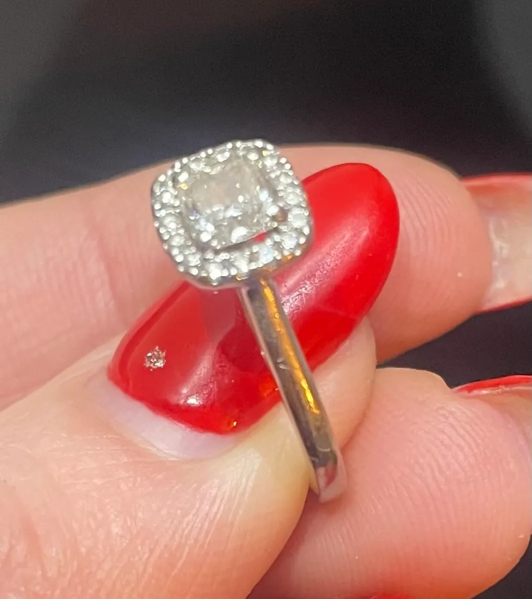 Diamond and platinum ring - Image 2