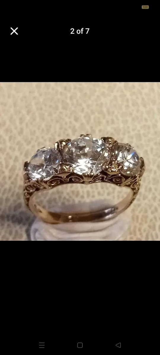 Beautiful Vintage 9ct Gold Trilogy Dress Ring - Image 3