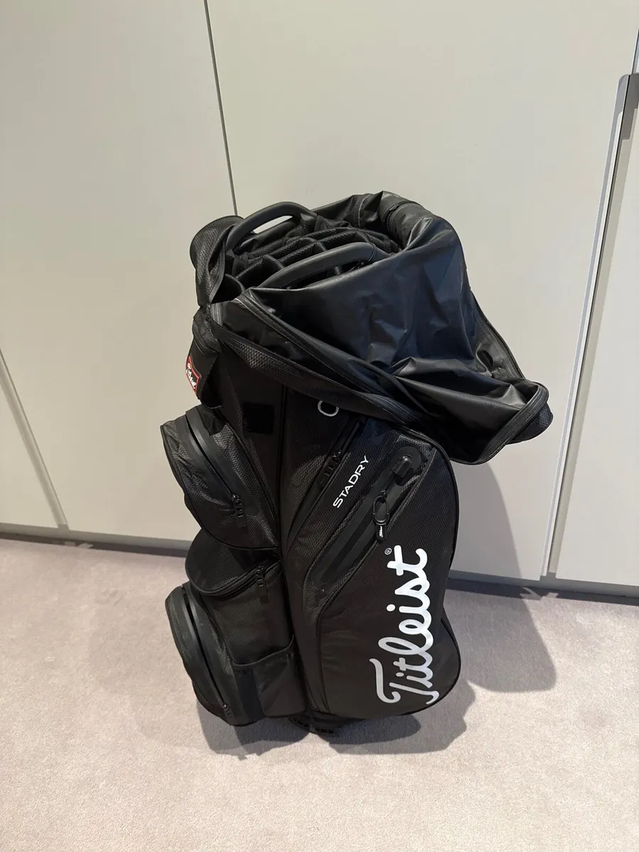 Titleist stand bag - Image 4