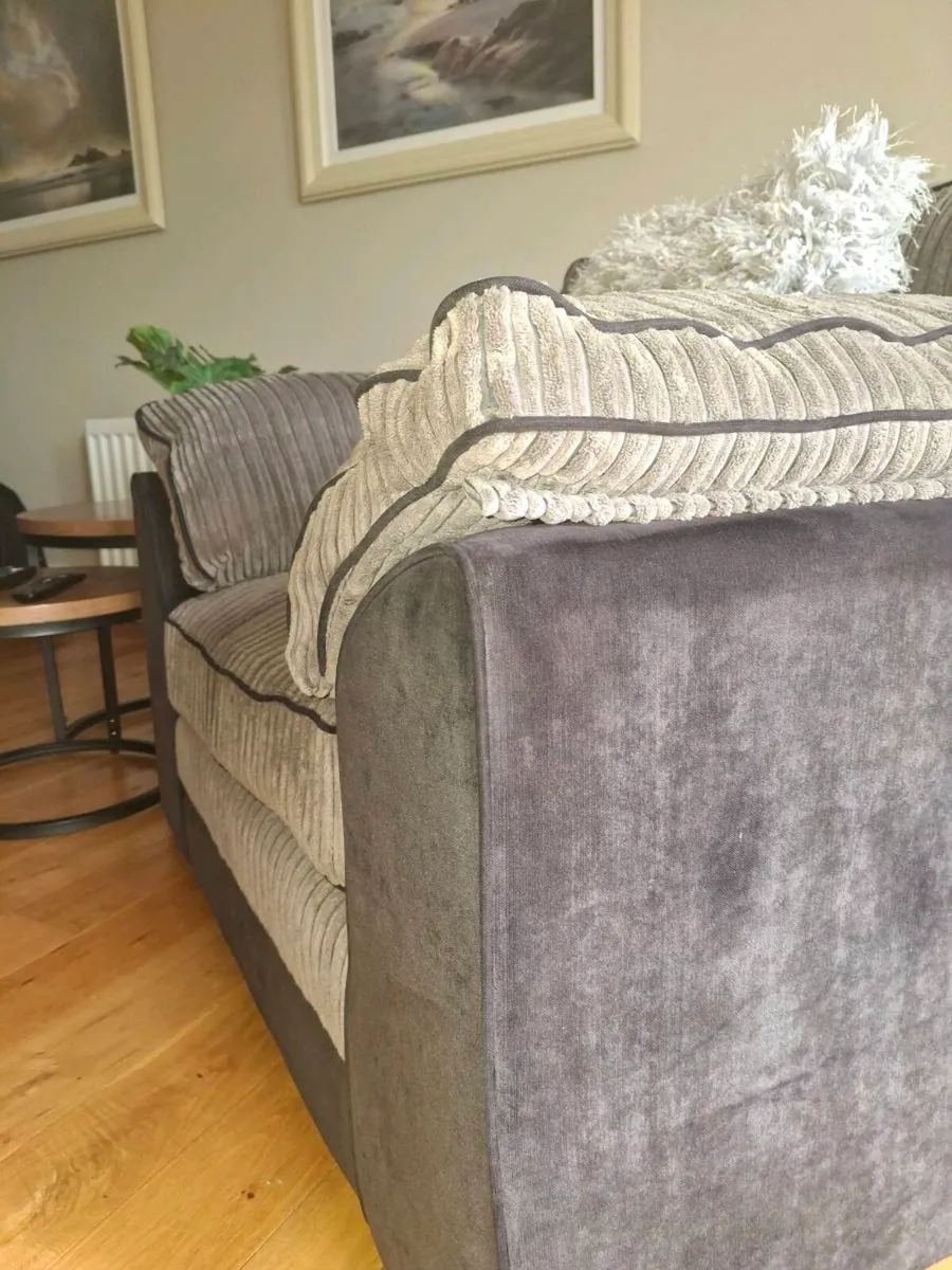 3 seater with attached foot stool and one seater - Image 4